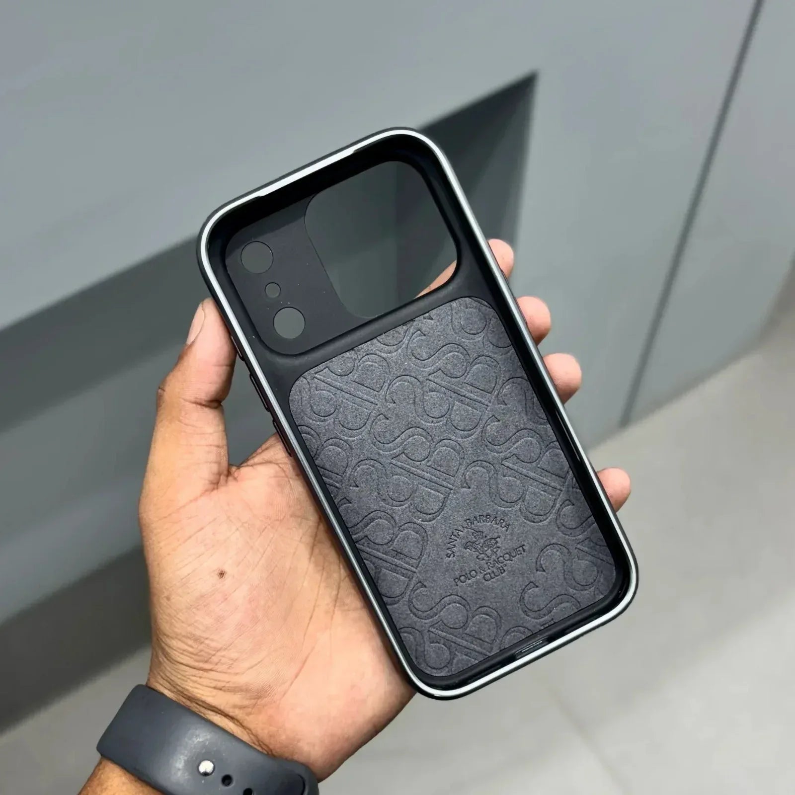 Santa Barbara Lucas Series Genuine Case iPhone 17 Pro Max - Three