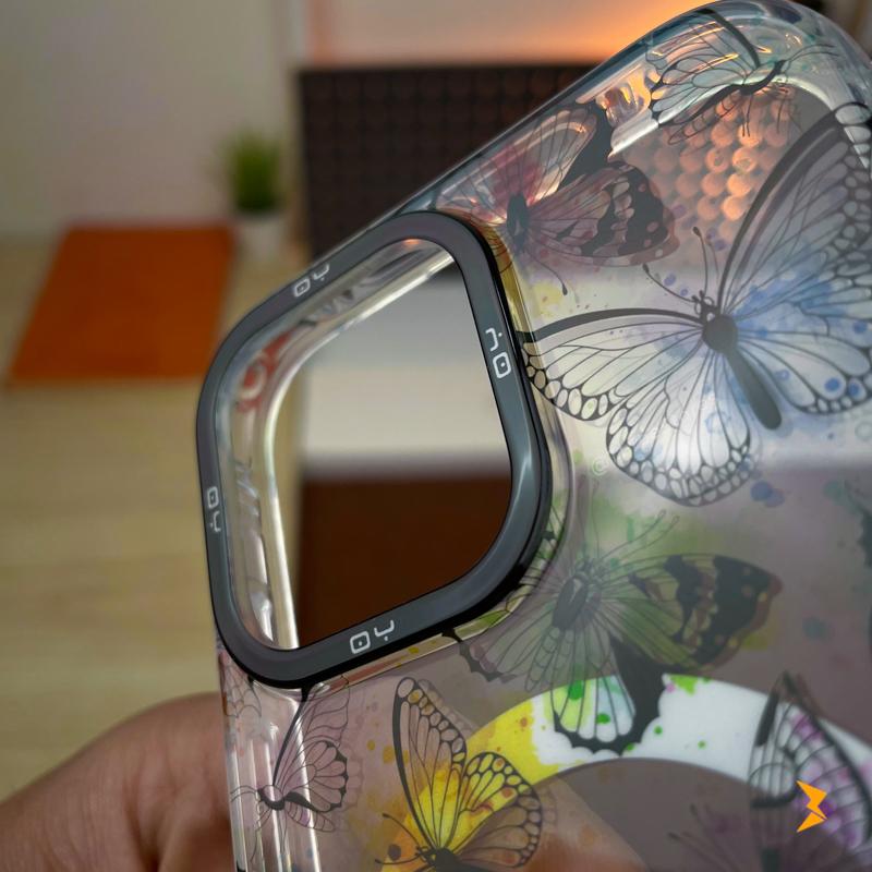 Wonderland Gardenia Holder Case iPhone 16 Pro Max