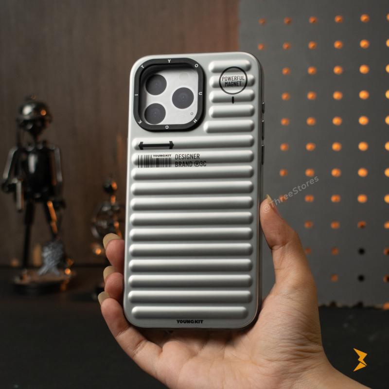 Youngkit True Color Luggage Magsafe Case iPhone 15 Pro Max