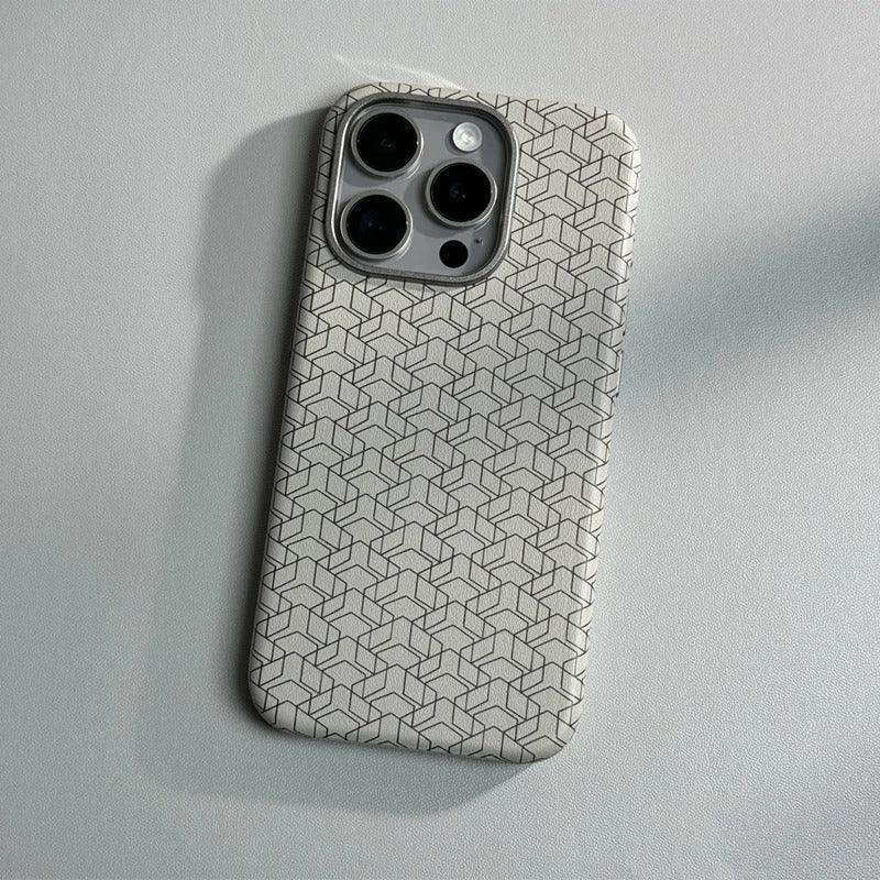 ZigZag Line Case iPhone 16 Pro - Three