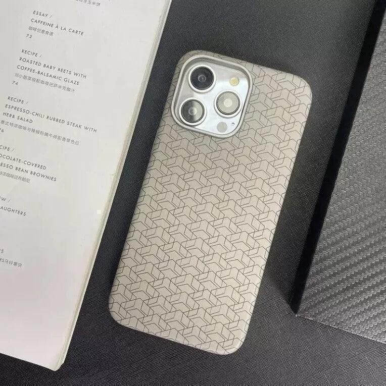 ZigZag Line Case iPhone 16 Pro - Three