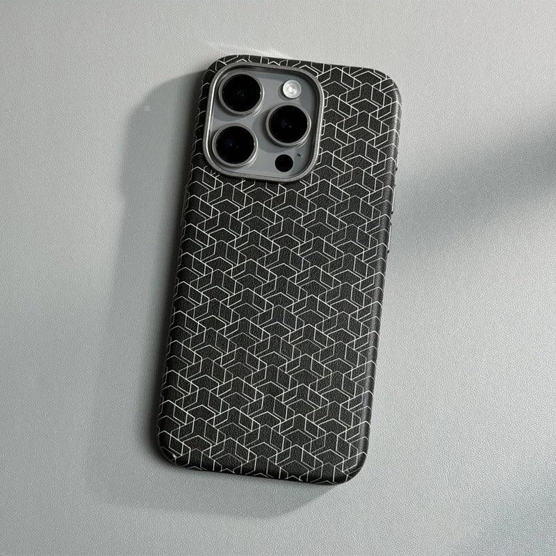 ZigZag Line Case iPhone 16 Pro - Three