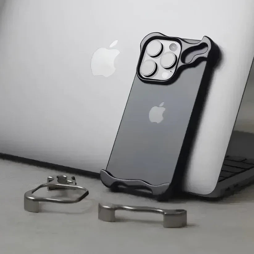 Venom Metal Case iPhone 14 Pro Max - Three