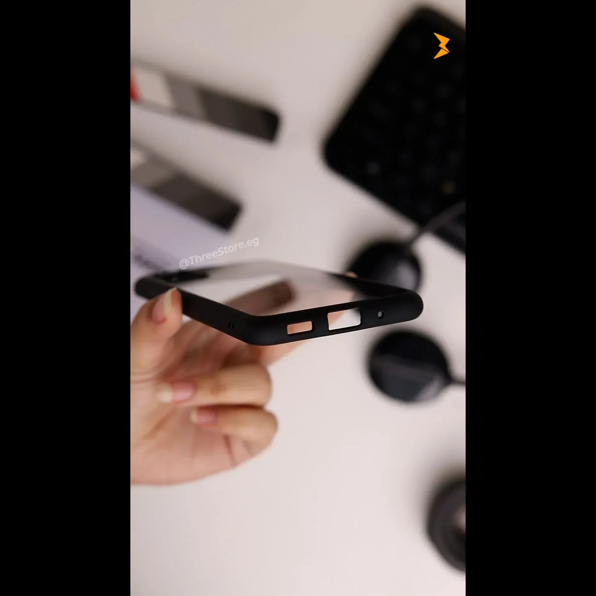 Q Series TPU Clear Back Case Samsung S20 - Three