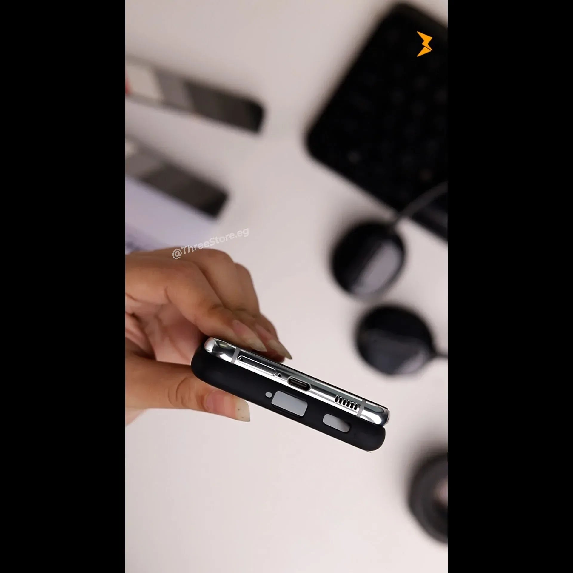 Q Series TPU Clear Back Case Samsung S22 Plus - Three