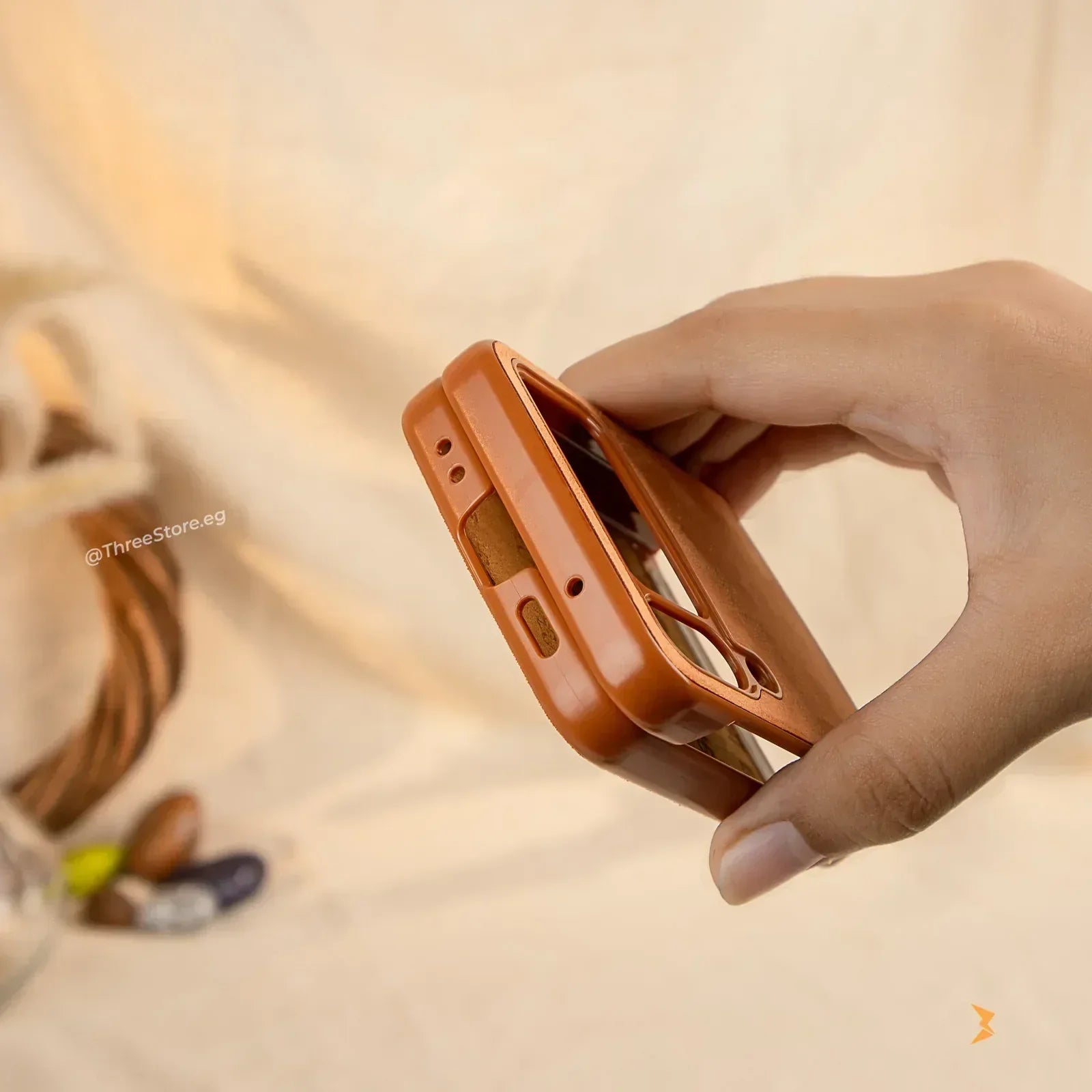 HDD Alcantara Stand Case Samsung Z Flip 4 - Three