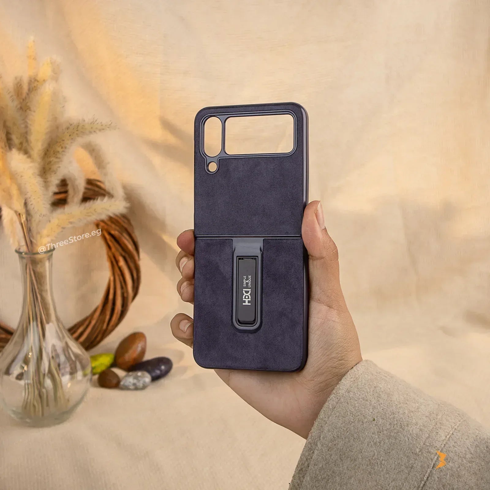 HDD Alcantara Stand Case Samsung Z Flip 4 - Three
