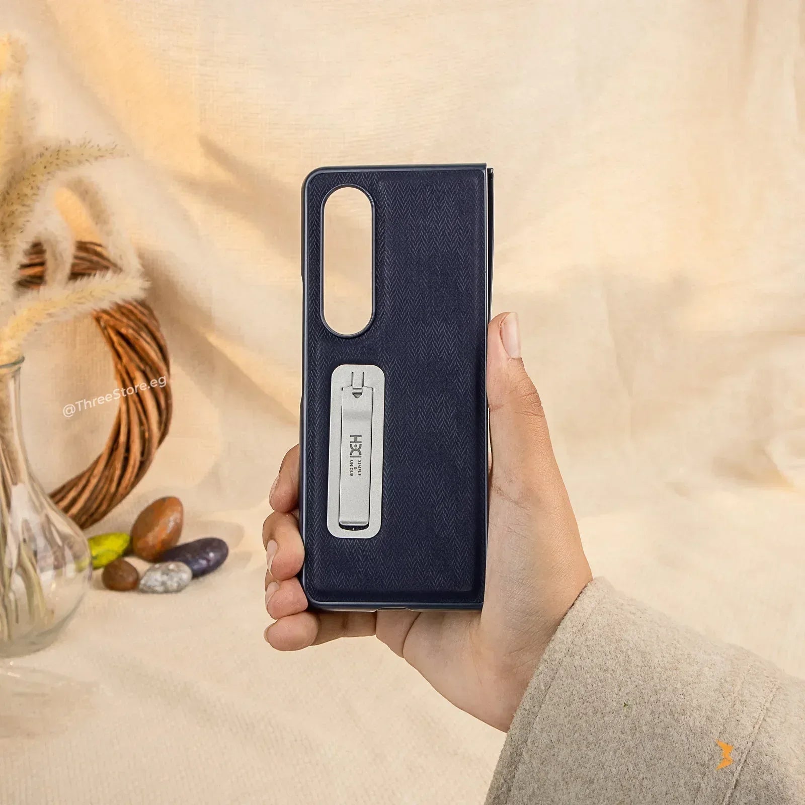 HDD Alcantara Stand Case Samsung Z Fold 4 - Three