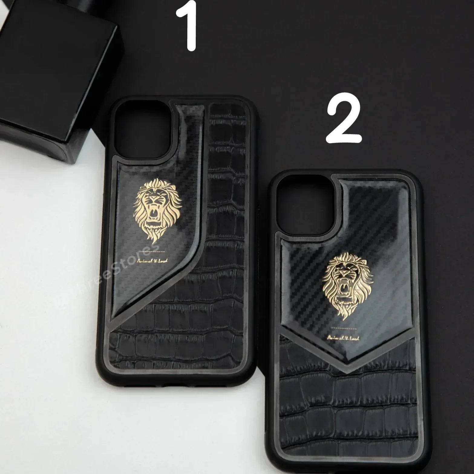 Iron Lion Leather Case iPhone 11 - Three