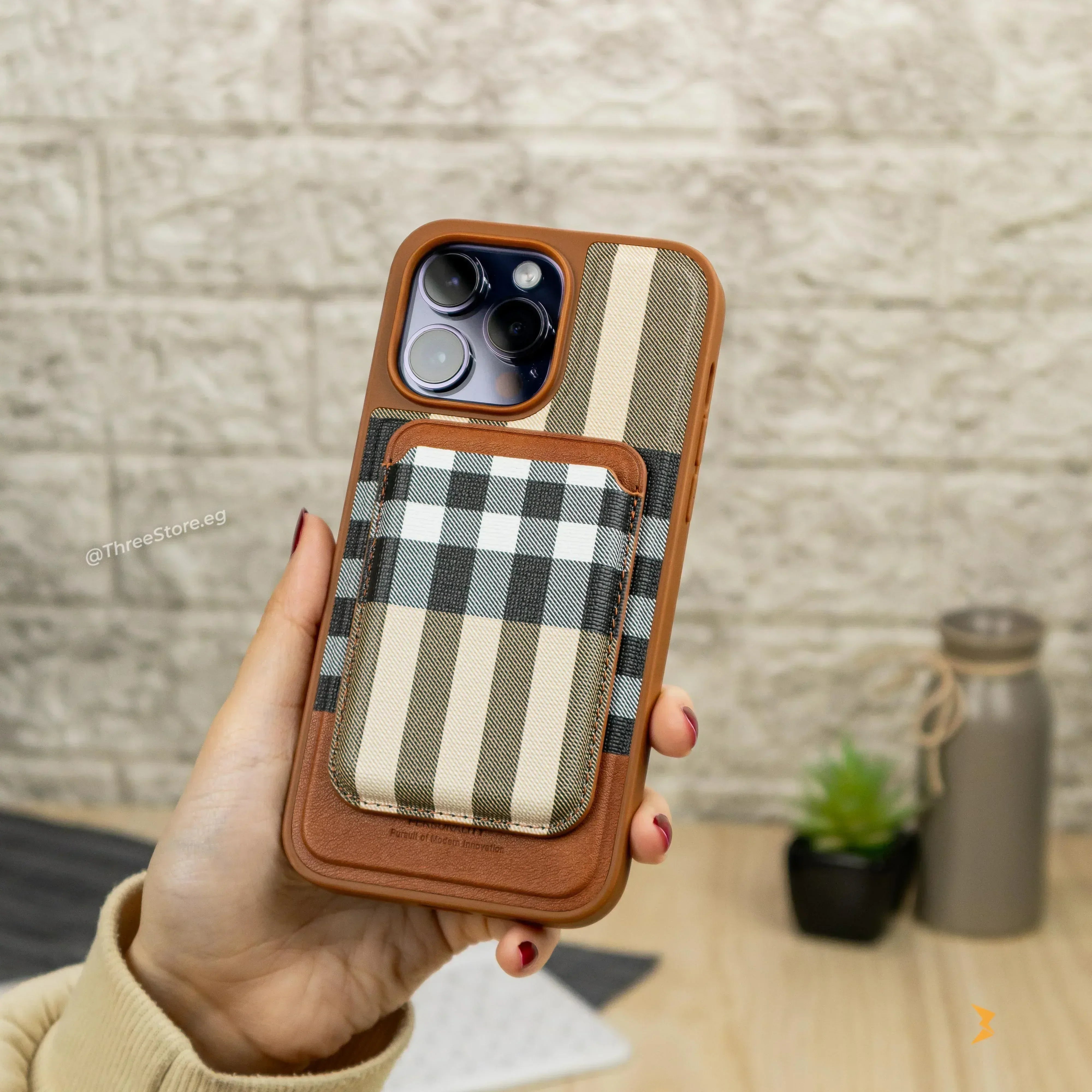 HDD Checks Leather Case iPhone 16 Pro Max - Three