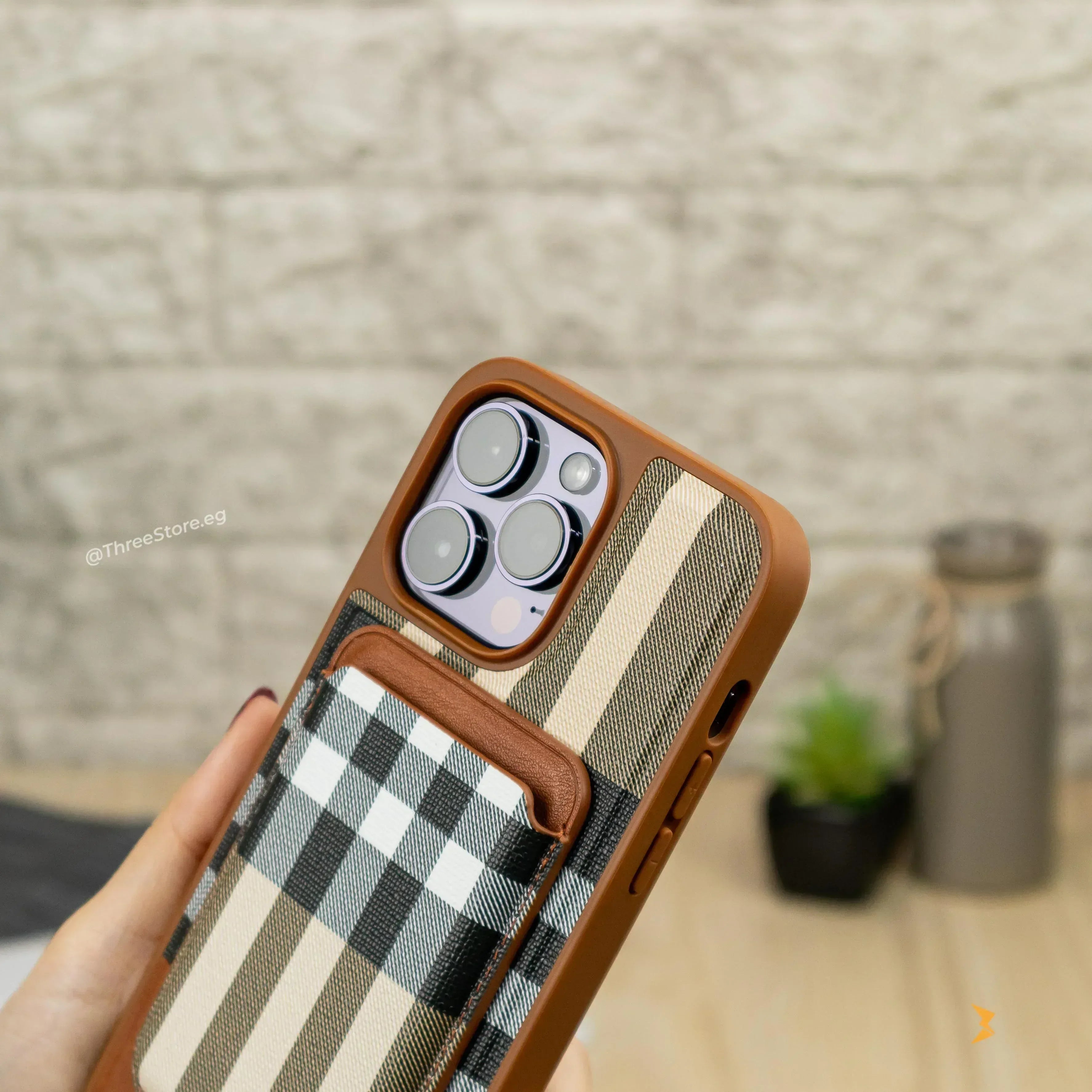 HDD Checks Leather Case iPhone 16 Pro Max - Three