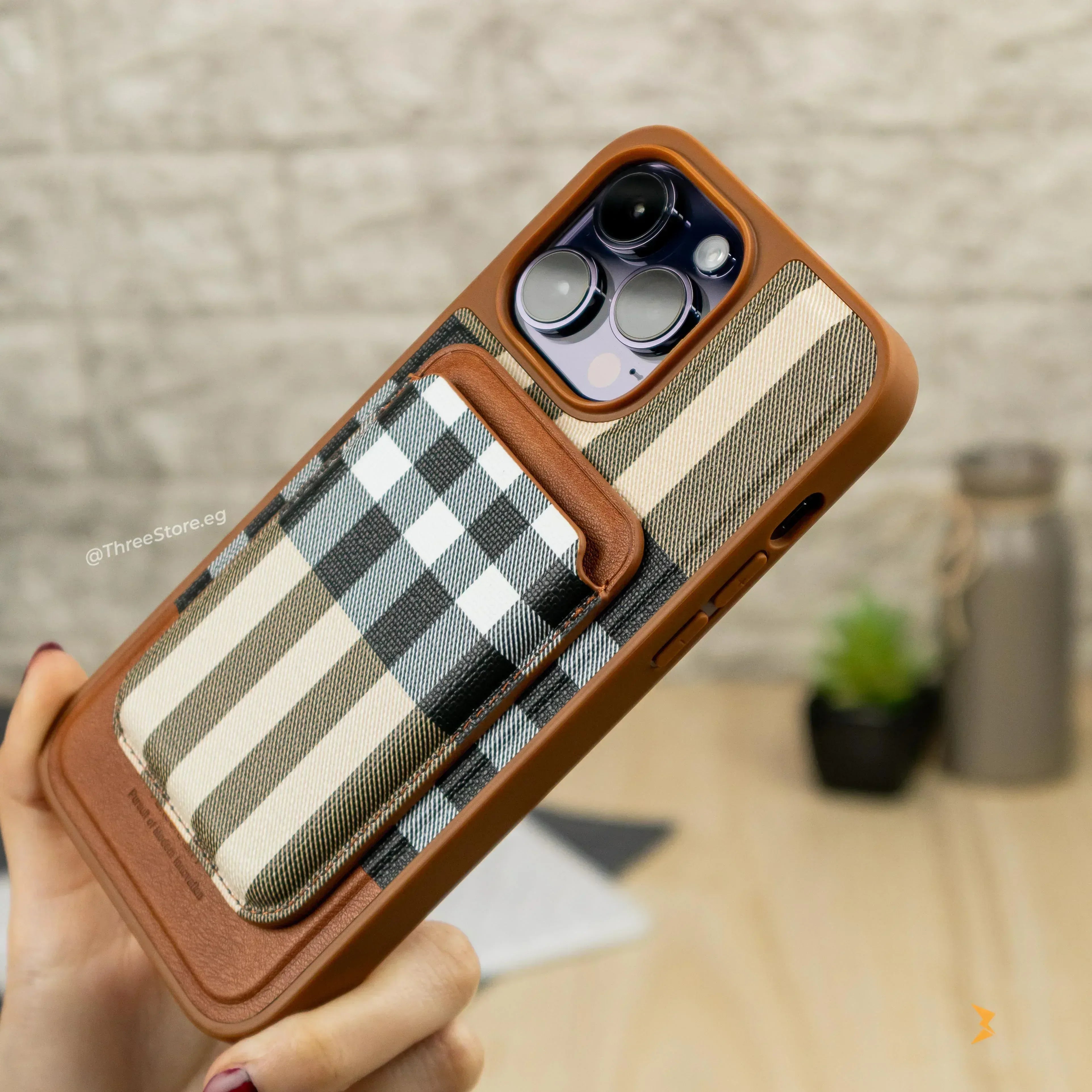 HDD Checks Leather Case iPhone 16 Pro Max - Three