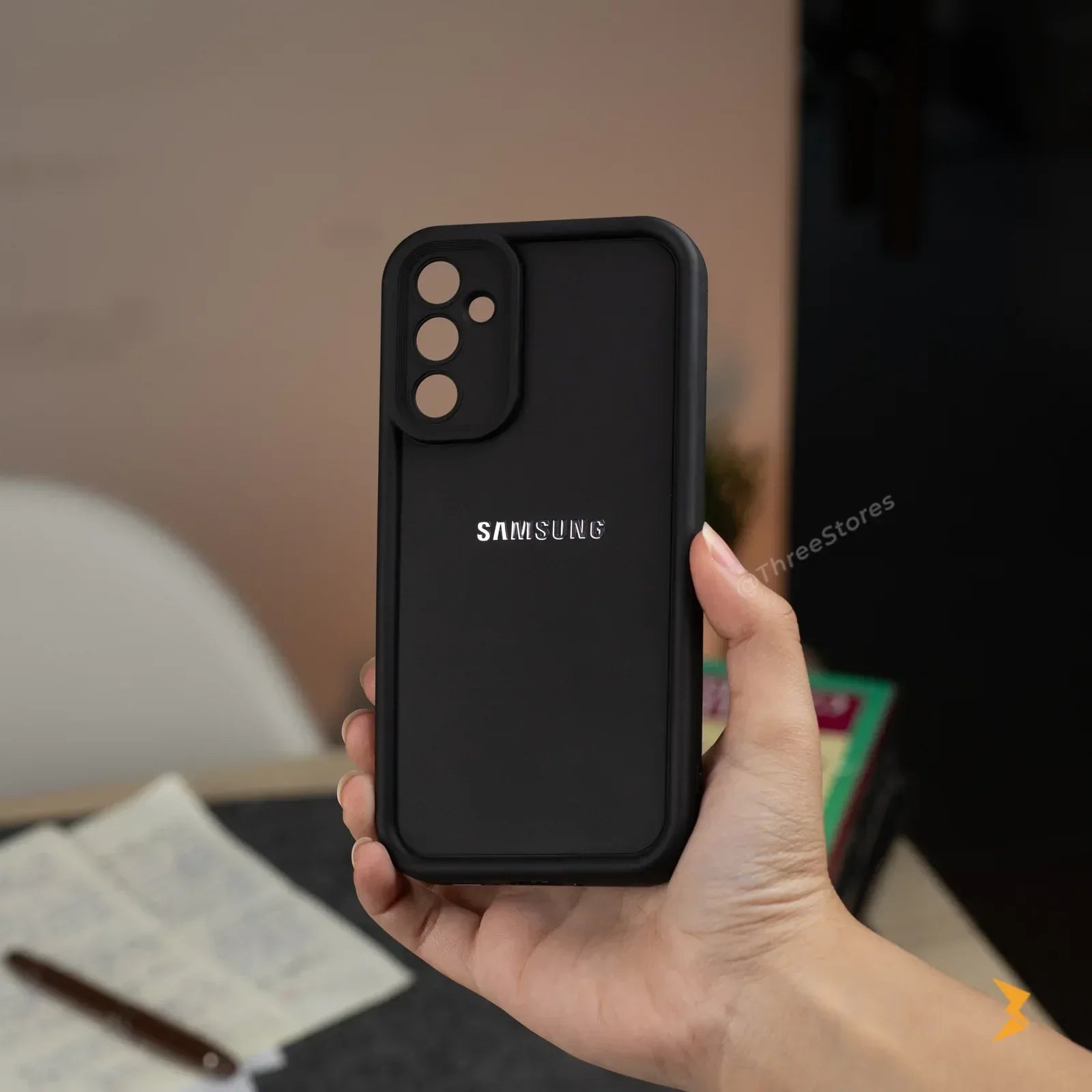 Raven Silicone Case Samsung S23 Fe - Three
