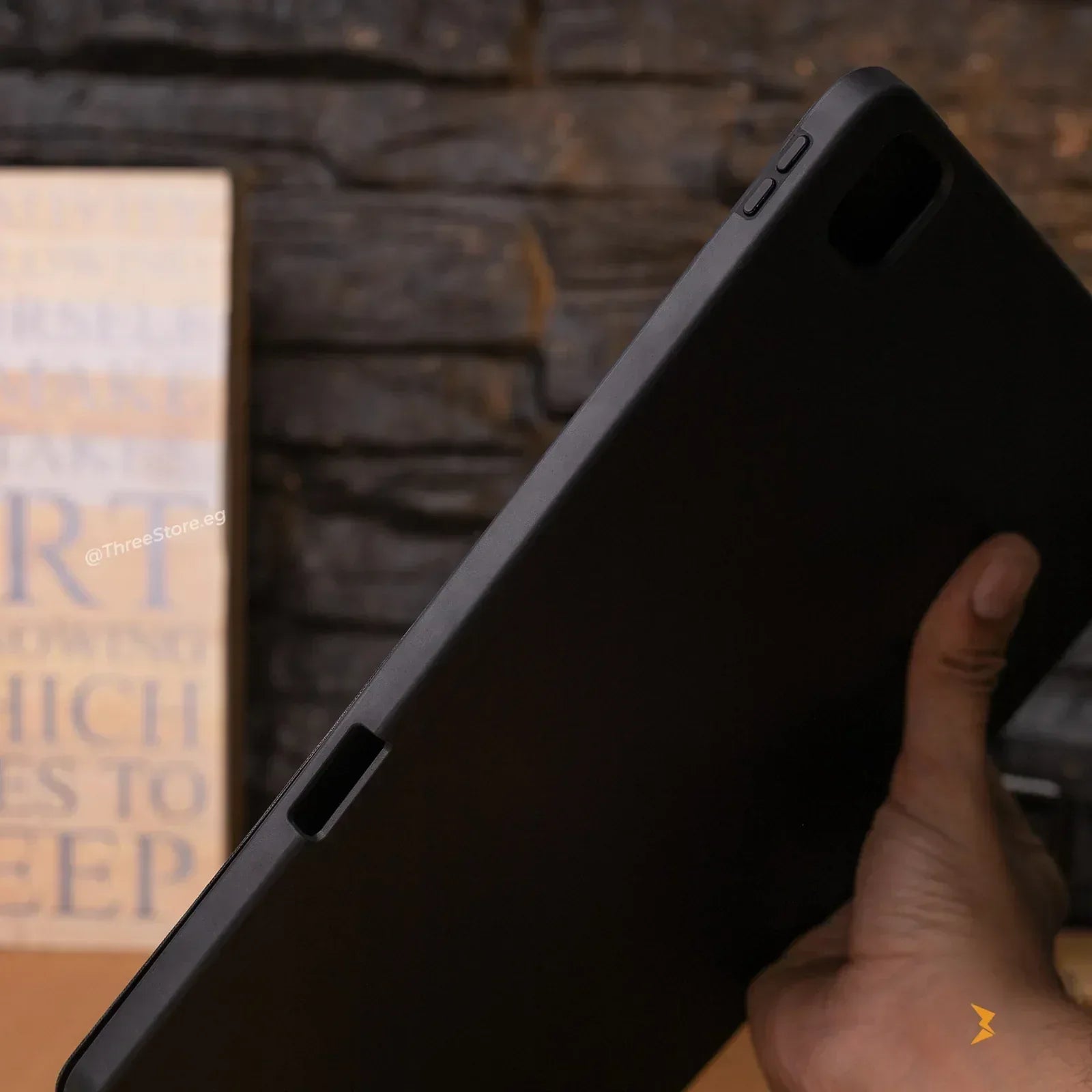 Recci Flip Leather Case iPad 12.9 - Three