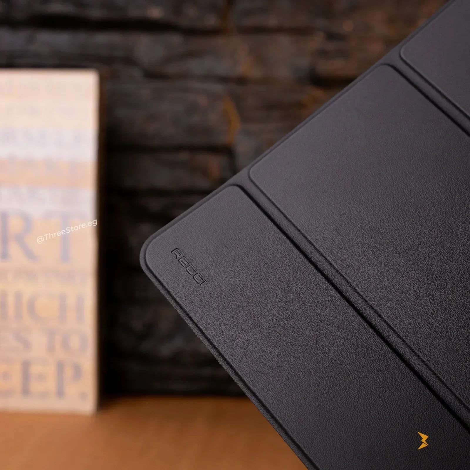 Recci Flip Leather Case iPad 12.9 - Three