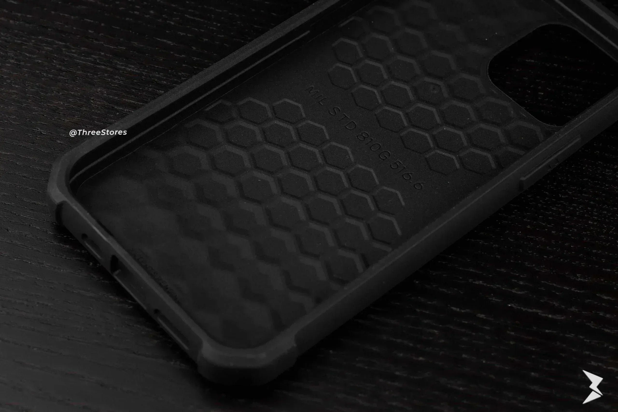 UAG Metropolis Leather Case iPhone 12 Pro Max - Three