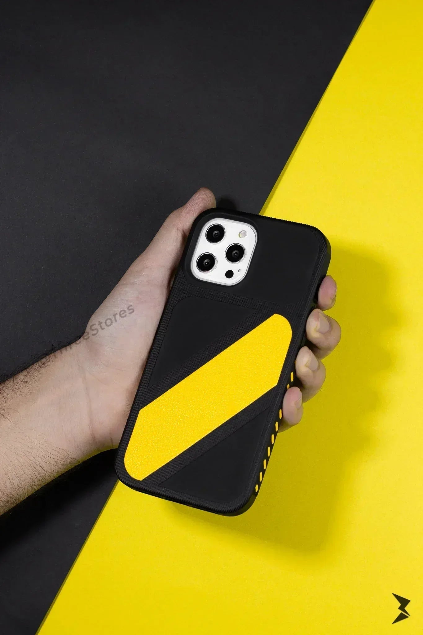 QY Trax Case iPhone 12 Pro Max - Three