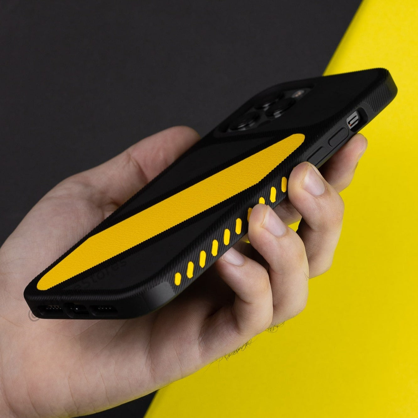 QY Trax Case iPhone 12 Pro Max