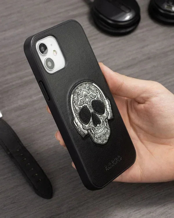 Santa Skull Case iPhone 12 / 12 Pro - Three