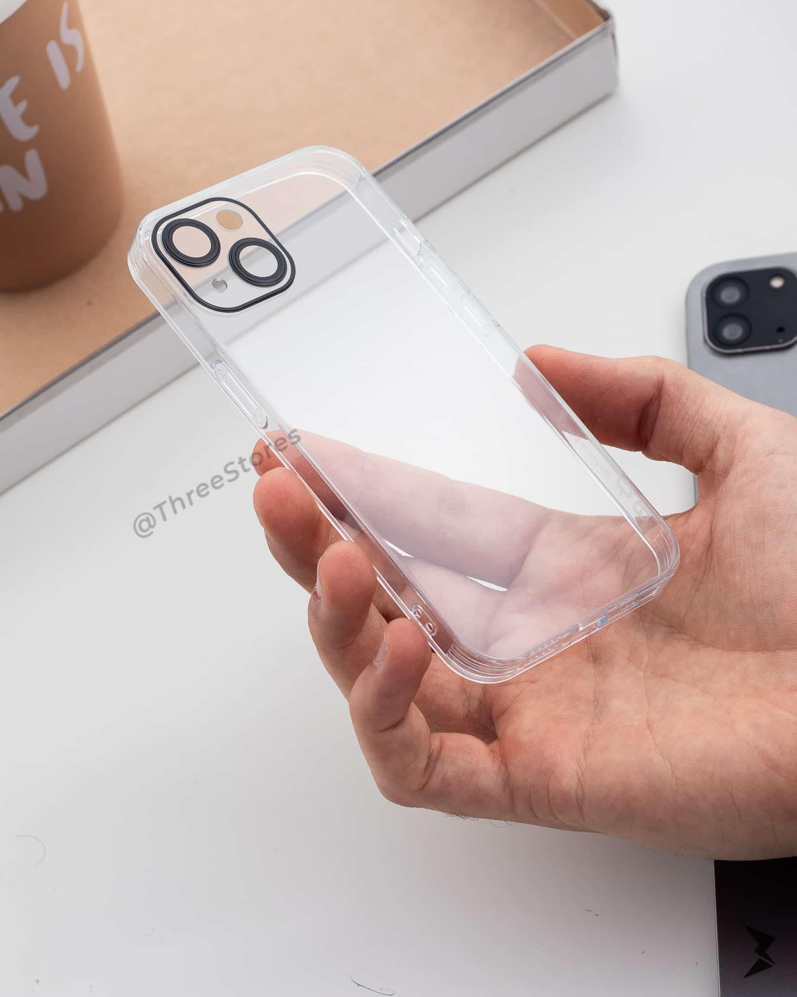 QY Glossy Transparent Camera Protective Case iPhone 13 - Three