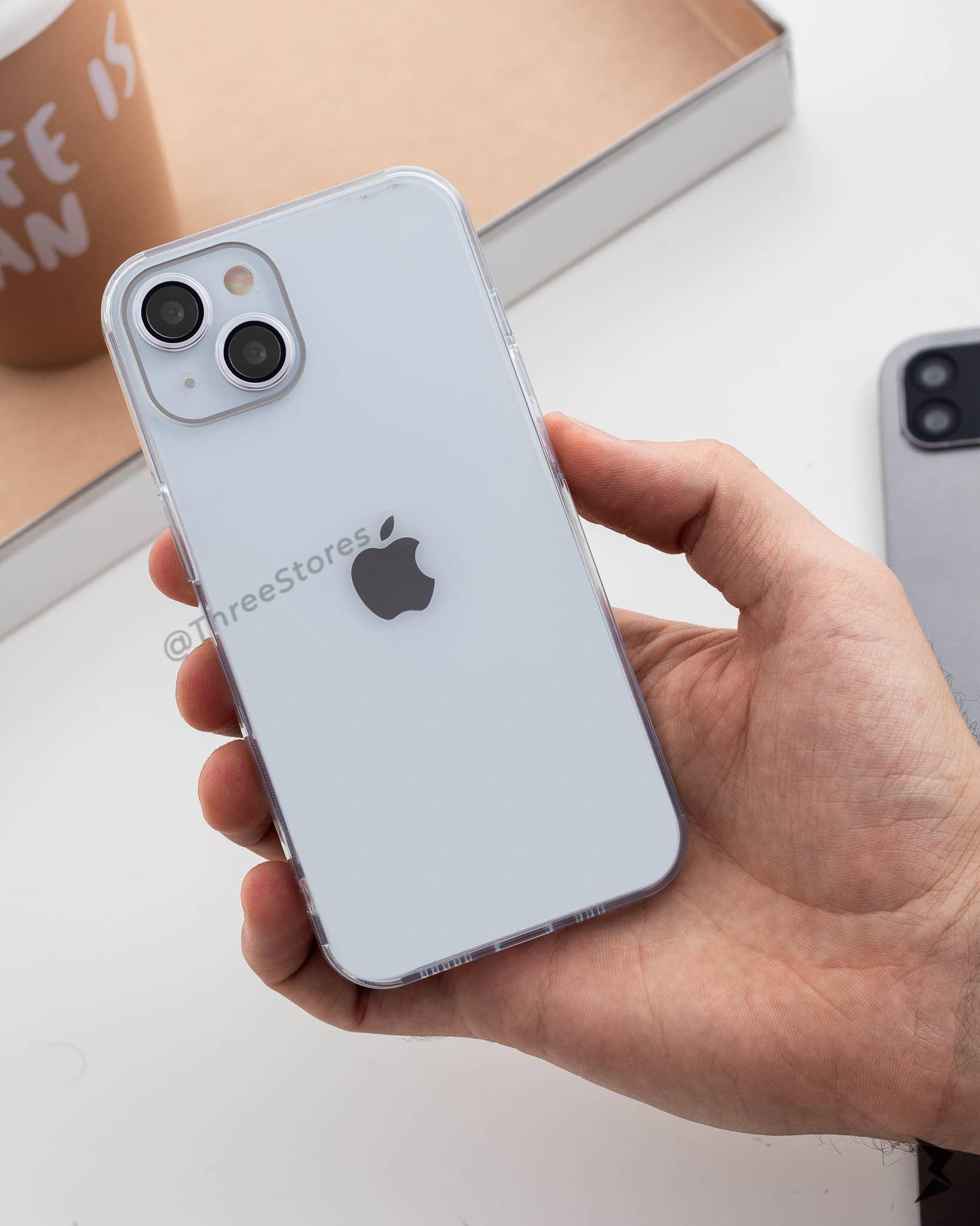 QY Glossy Transparent Camera Protective Case iPhone 13 - Three