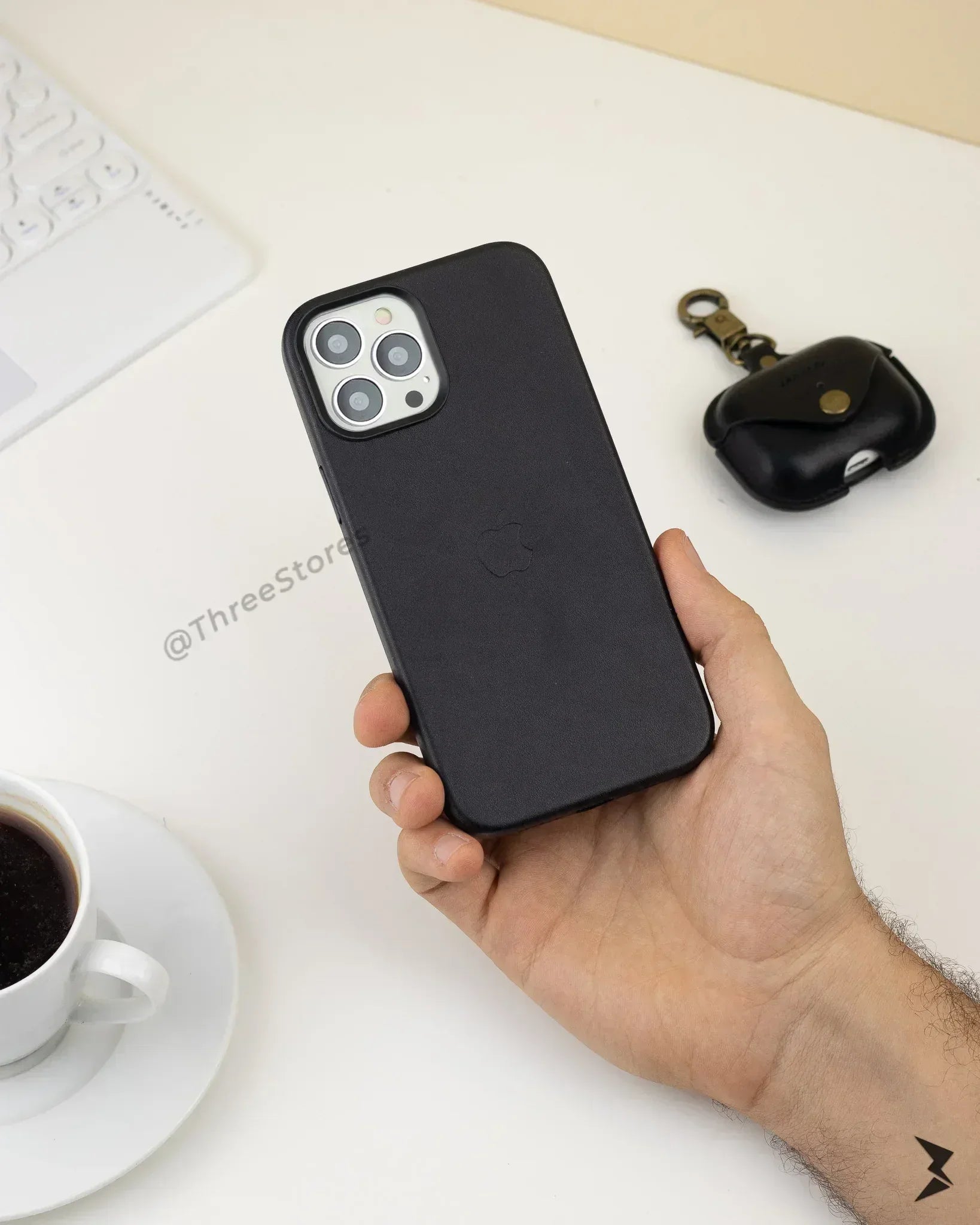 Leather Case iPhone 13 Pro - Three