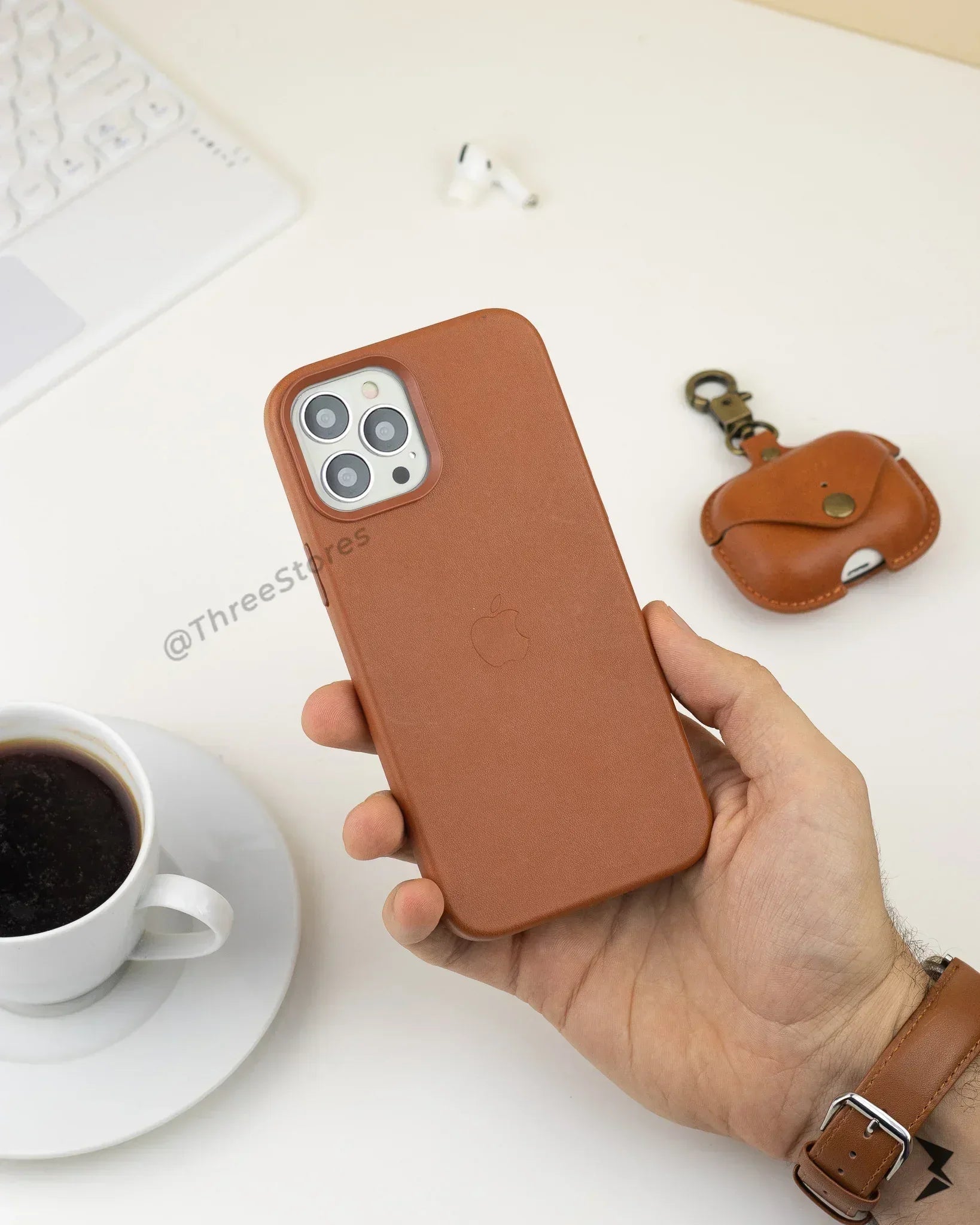Leather Case iPhone 13 Pro - Three