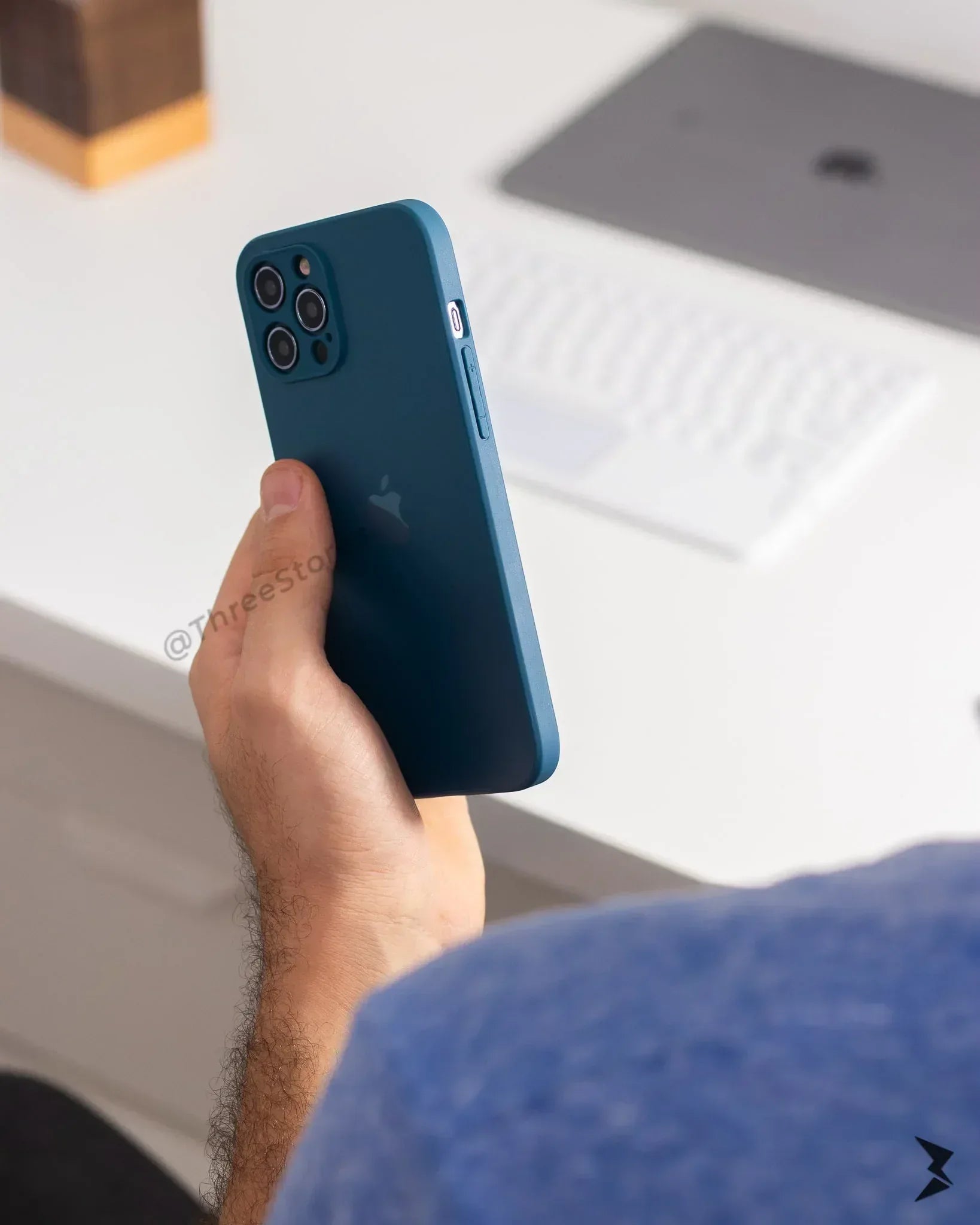 Skyfall Shockproof Case iPhone 12 Pro Max - Three