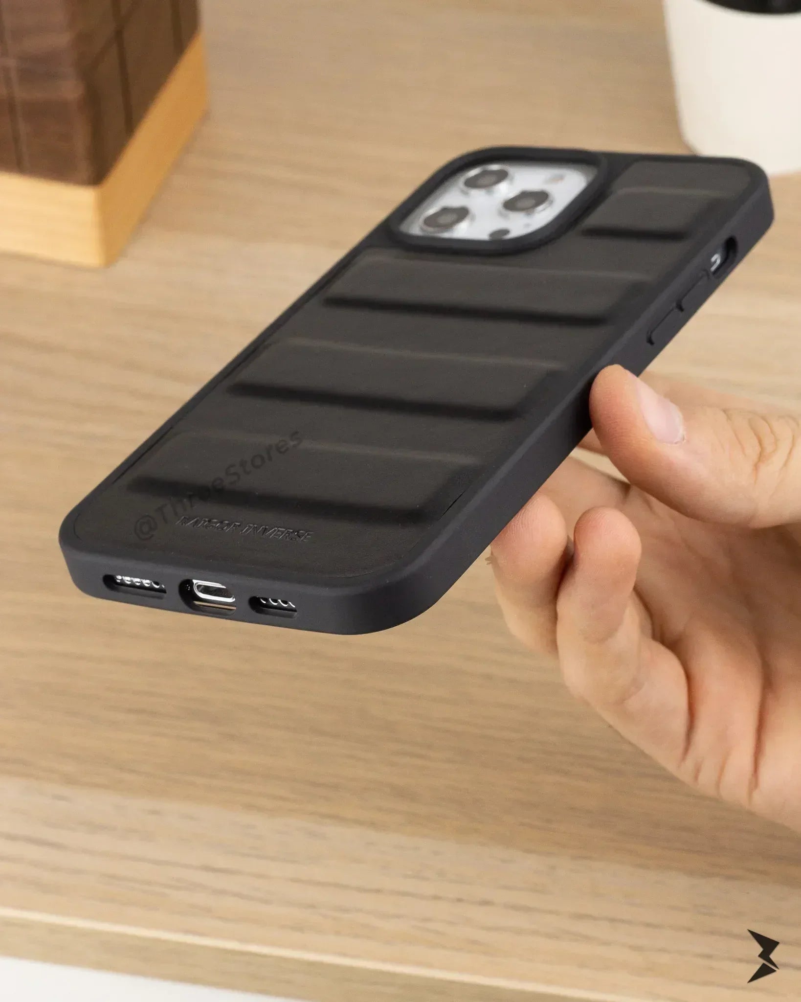 Raigor Leather Case iPhone 13 Pro - Three
