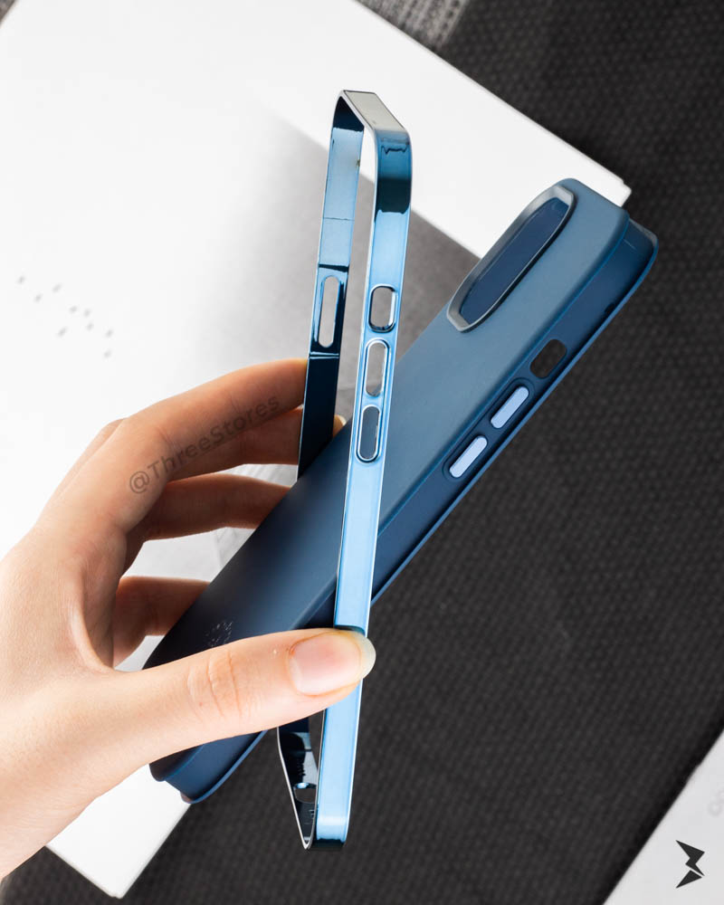 2021-12-04 Santa Silicone Case iPhone 12 Pro Max OUTPUT FB-11