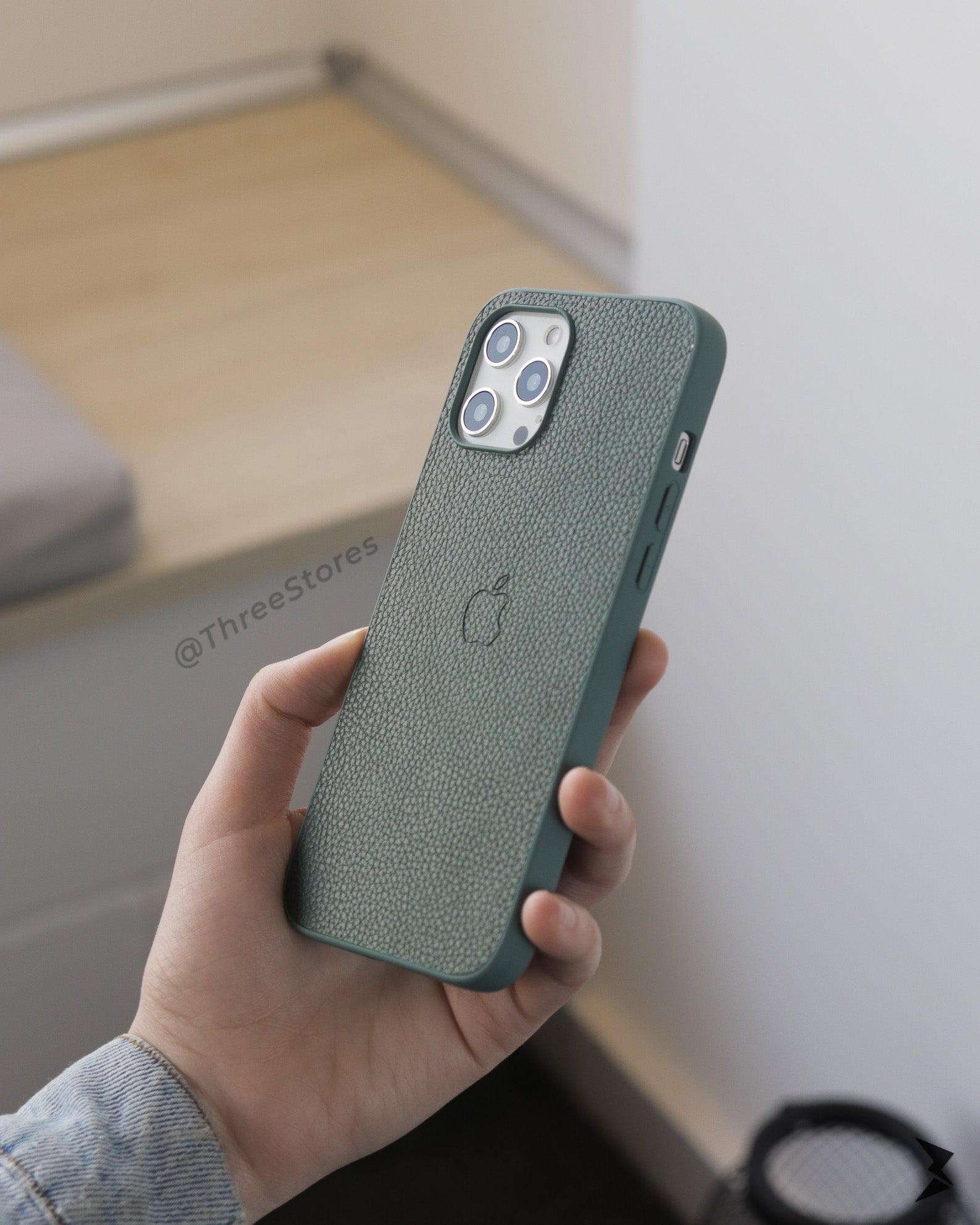 slim leather iPhone 12 pro max case