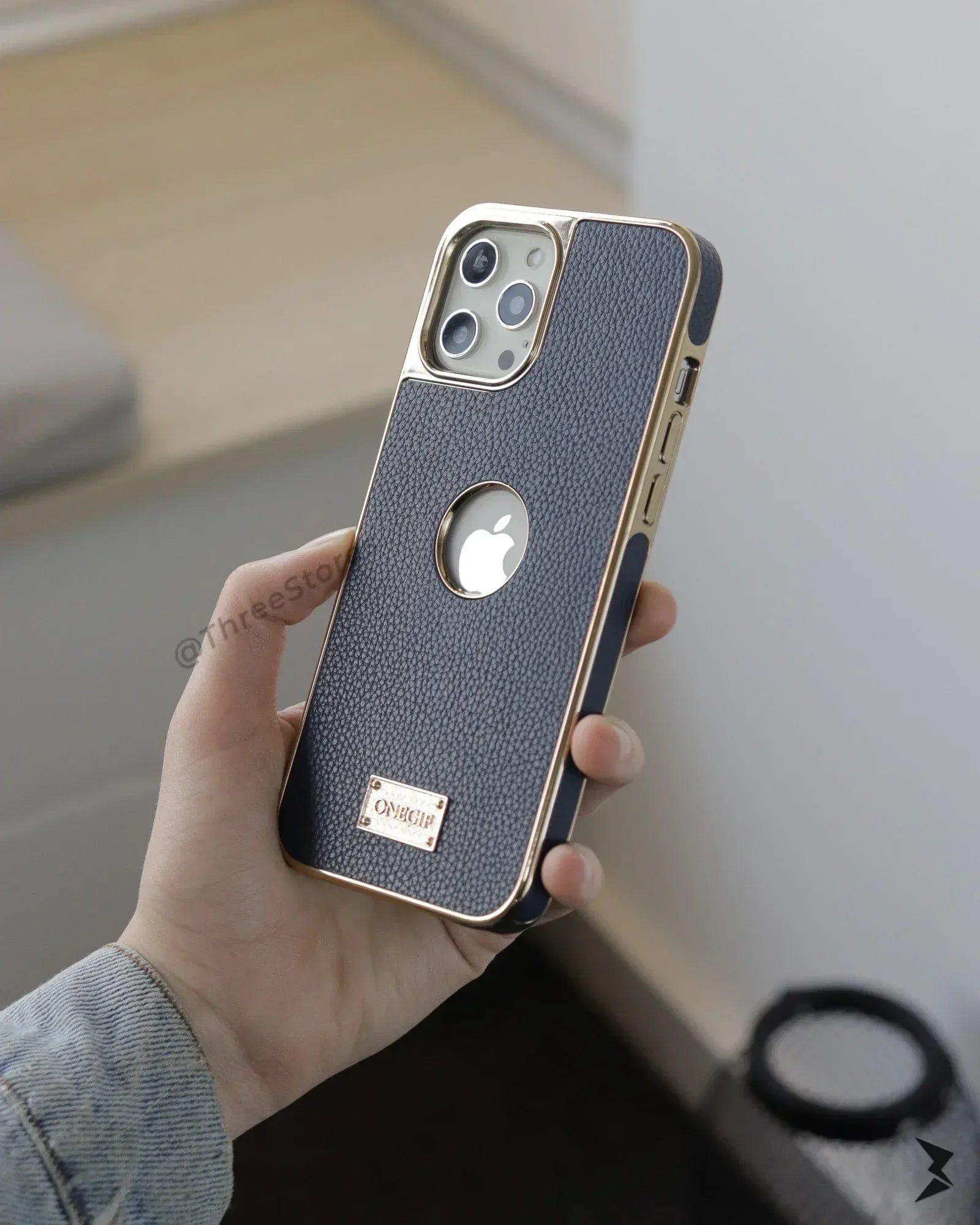 OneGif Leather Case iPhone 12 Pro Max - Three