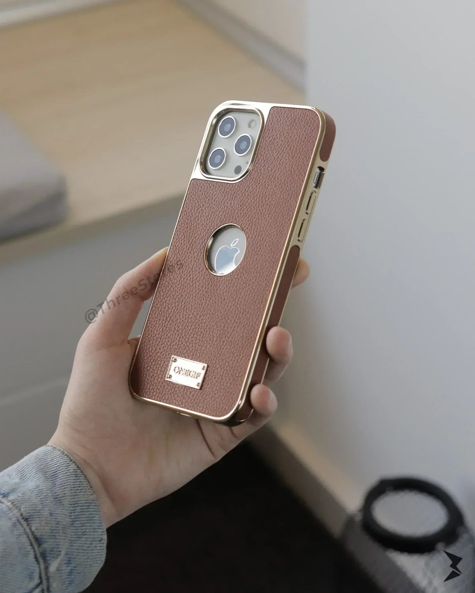 OneGif Leather Case iPhone 12 Pro Max - Three