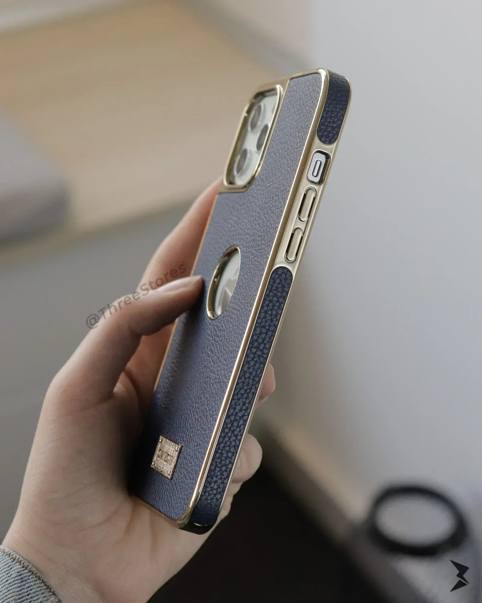 OneGif Leather Case iPhone 12 Pro Max - Three