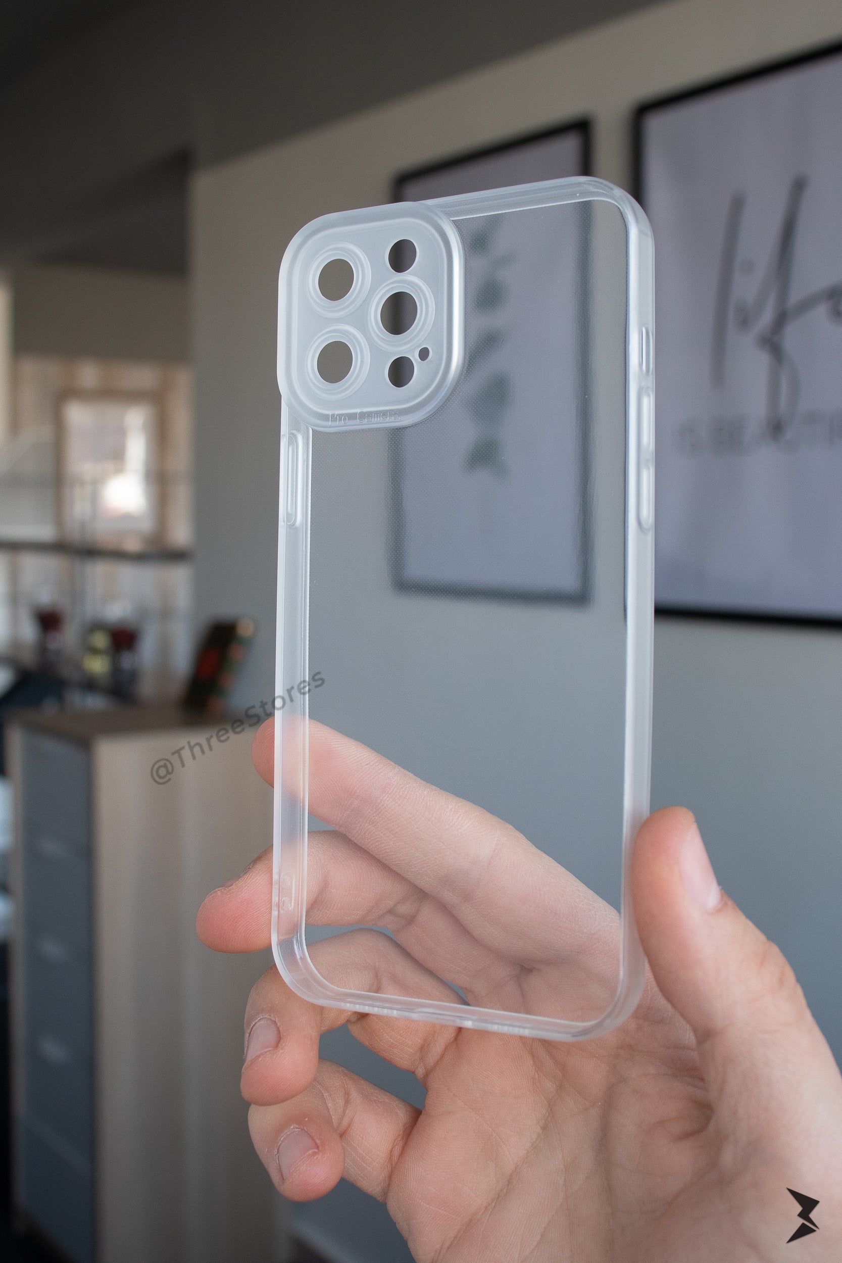 2022-03-23 Unique Silicone Camera protection Case iPhone OUTPUT FB-29