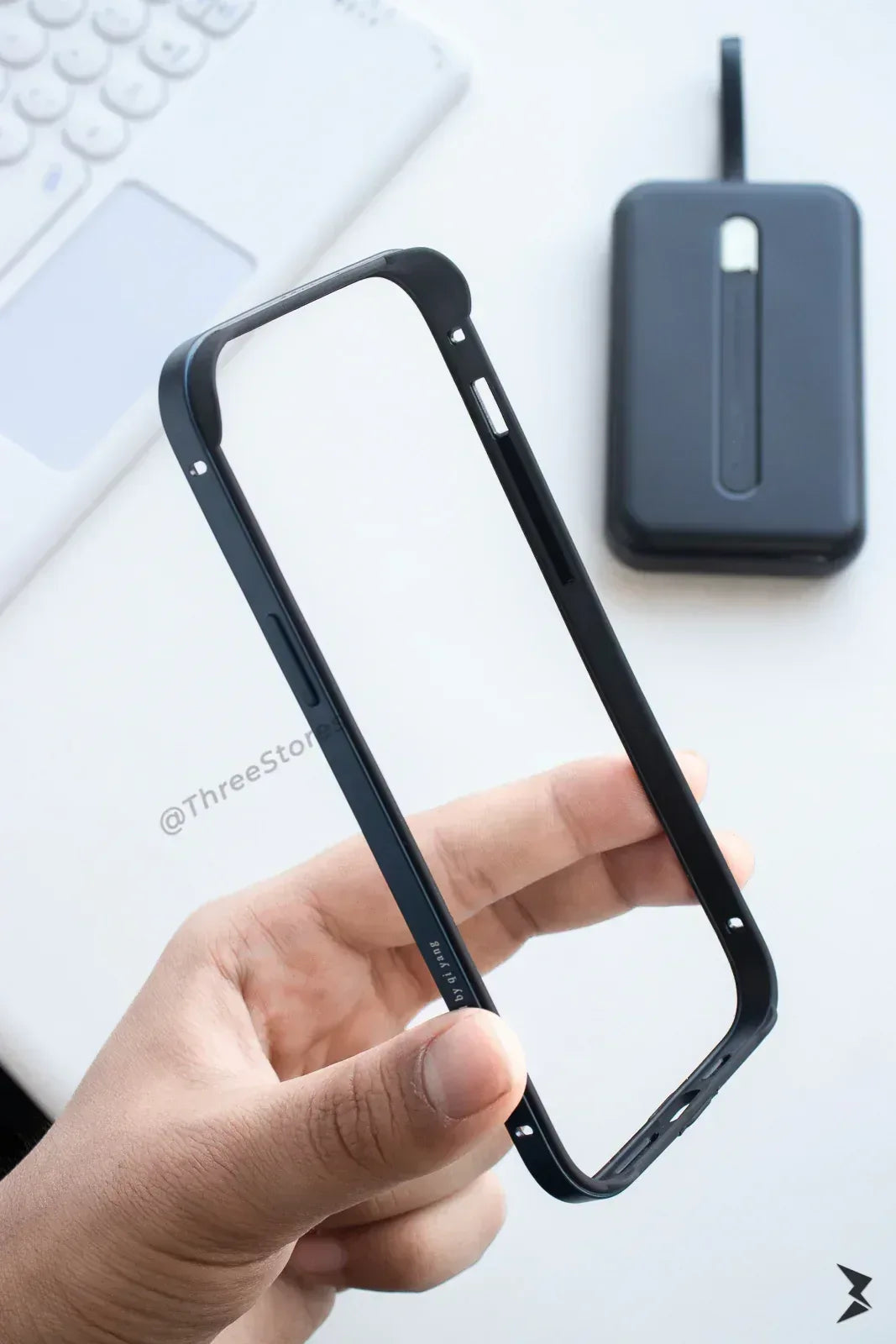 QY Yang Frame Case iPhone 13 Pro Max - Three