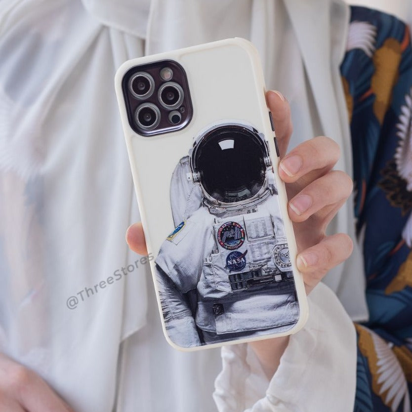 2022-05-21 Printed case iPhone 11, 12 pro max OUTPUT FB-1