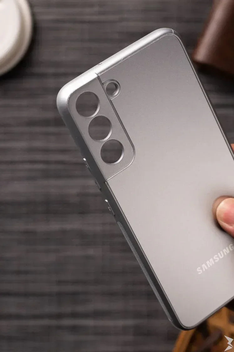 Skyfall Shockproof Case Samsung S22 - Three