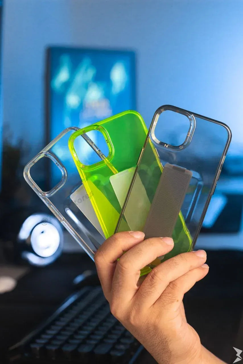 Keephone Transparent Hand Case iPhone 13 - Three