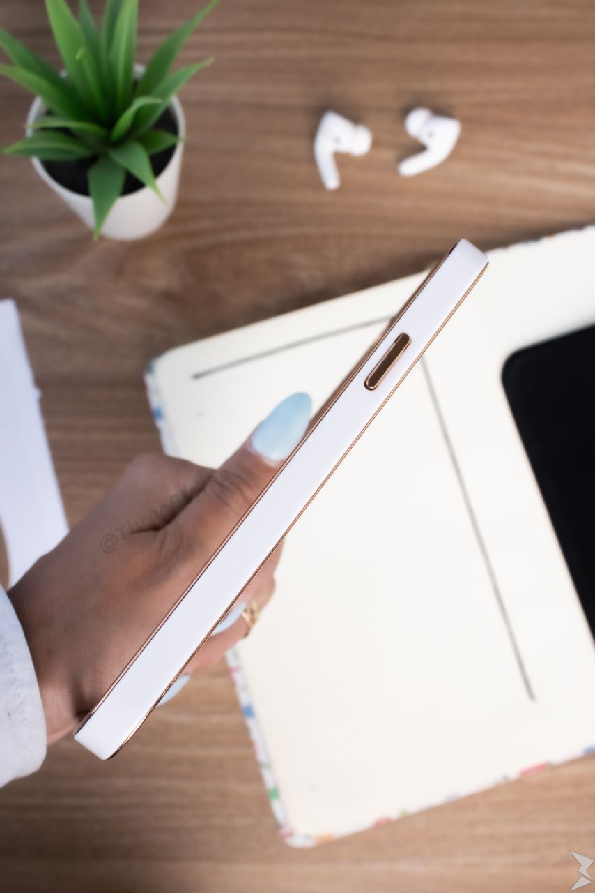 2022-08-17 New Opus Premium Case iPhone-33