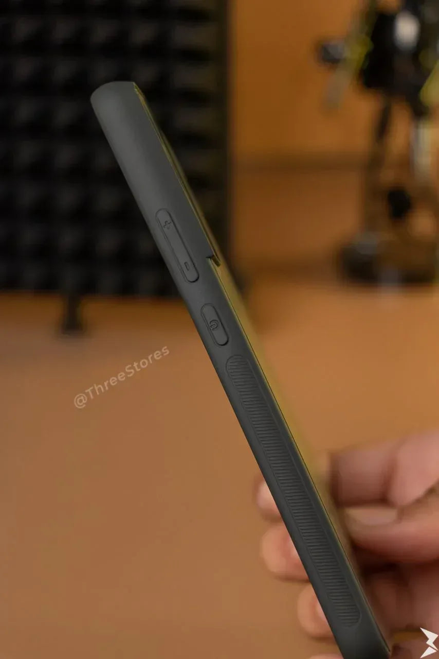 Skyfall Shockproof Case Samsung S22 Plus - Three