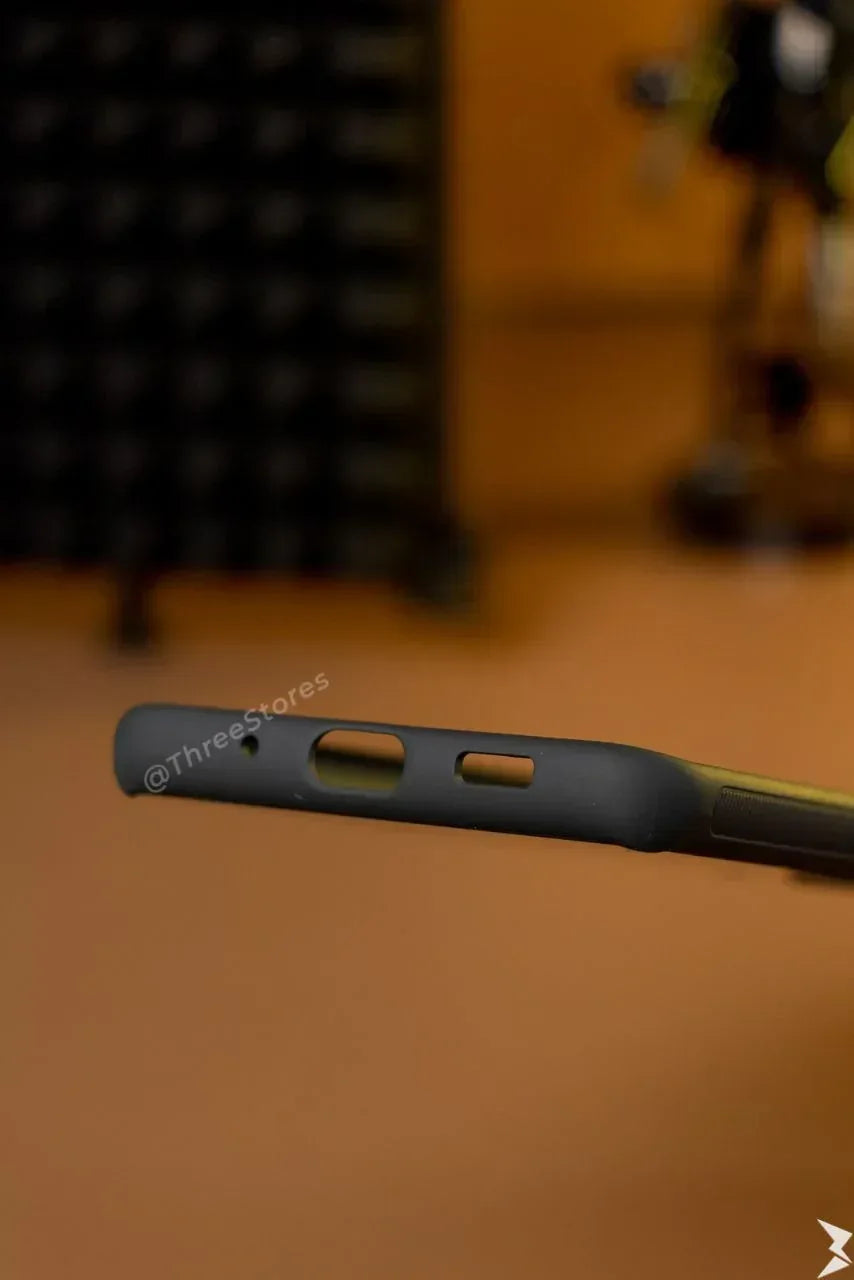 Skyfall Shockproof Case Samsung S22 Plus - Three