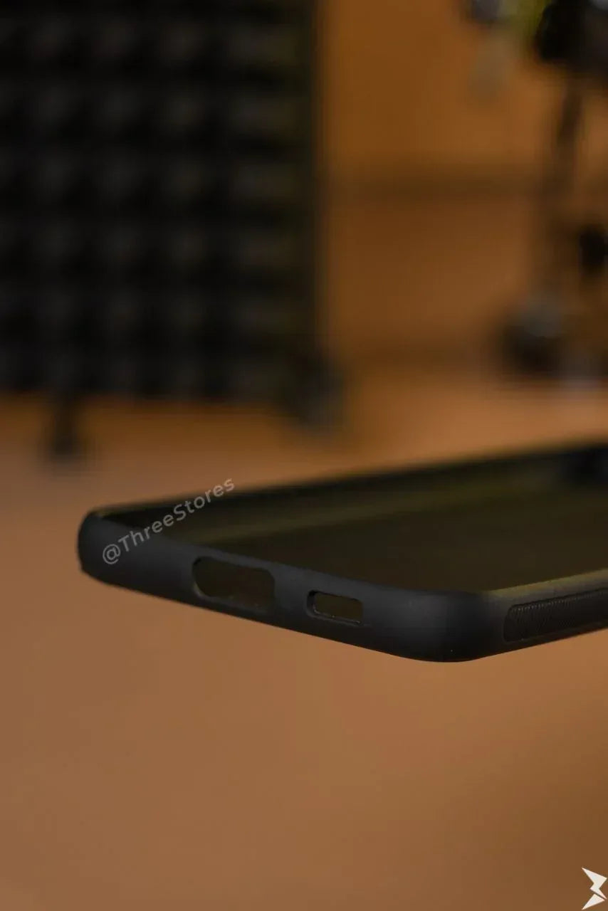 Skyfall Shockproof Case Samsung S22 Plus - Three