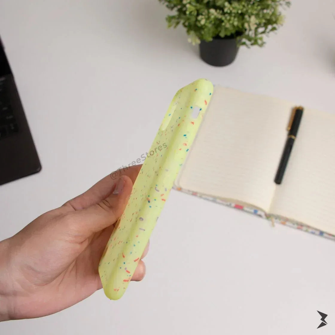 Sprinkle Transparent Case iPhone 11 - Three