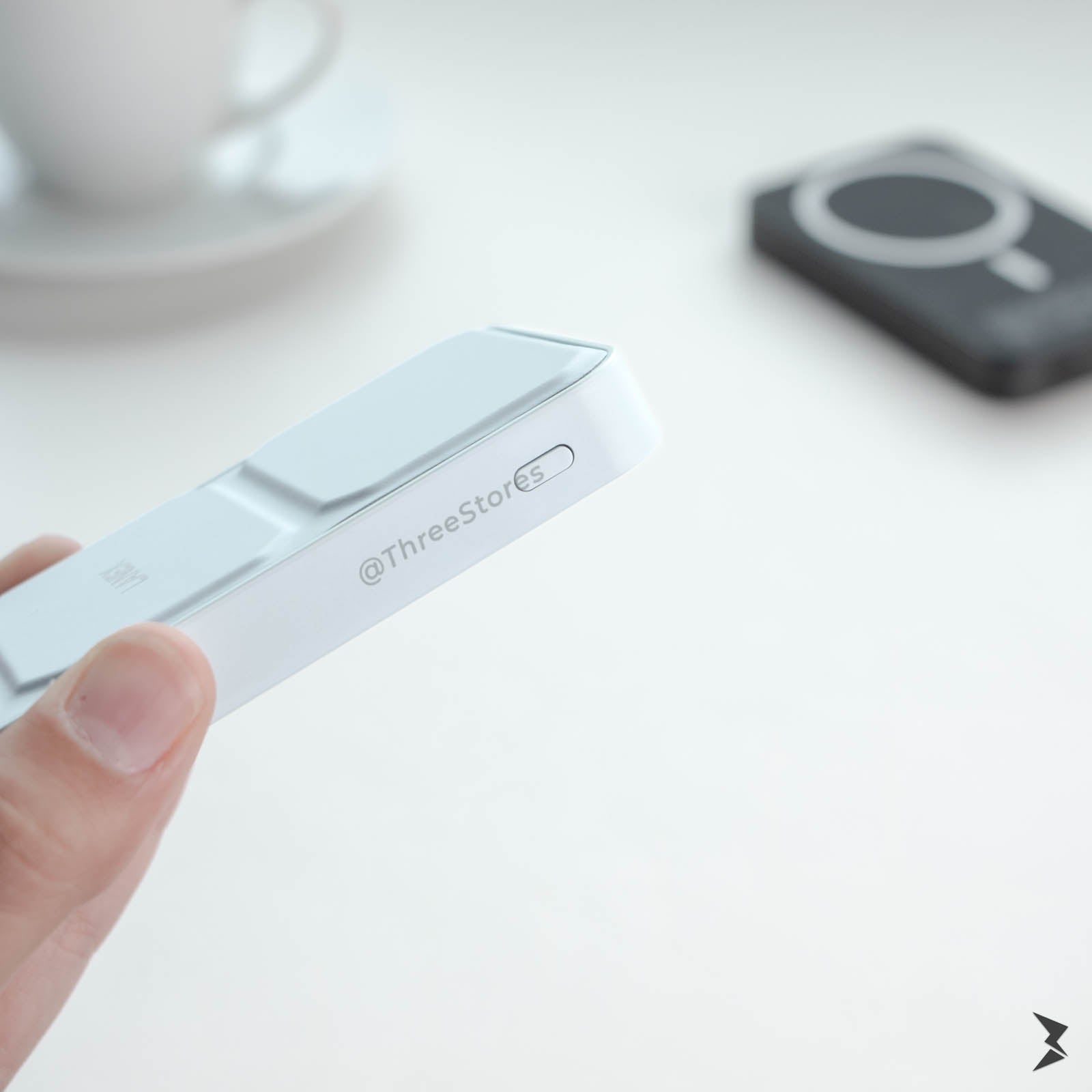 Lanex 3 in 1 Magnetic Wireless Power Bank 5000mAh Lp18
