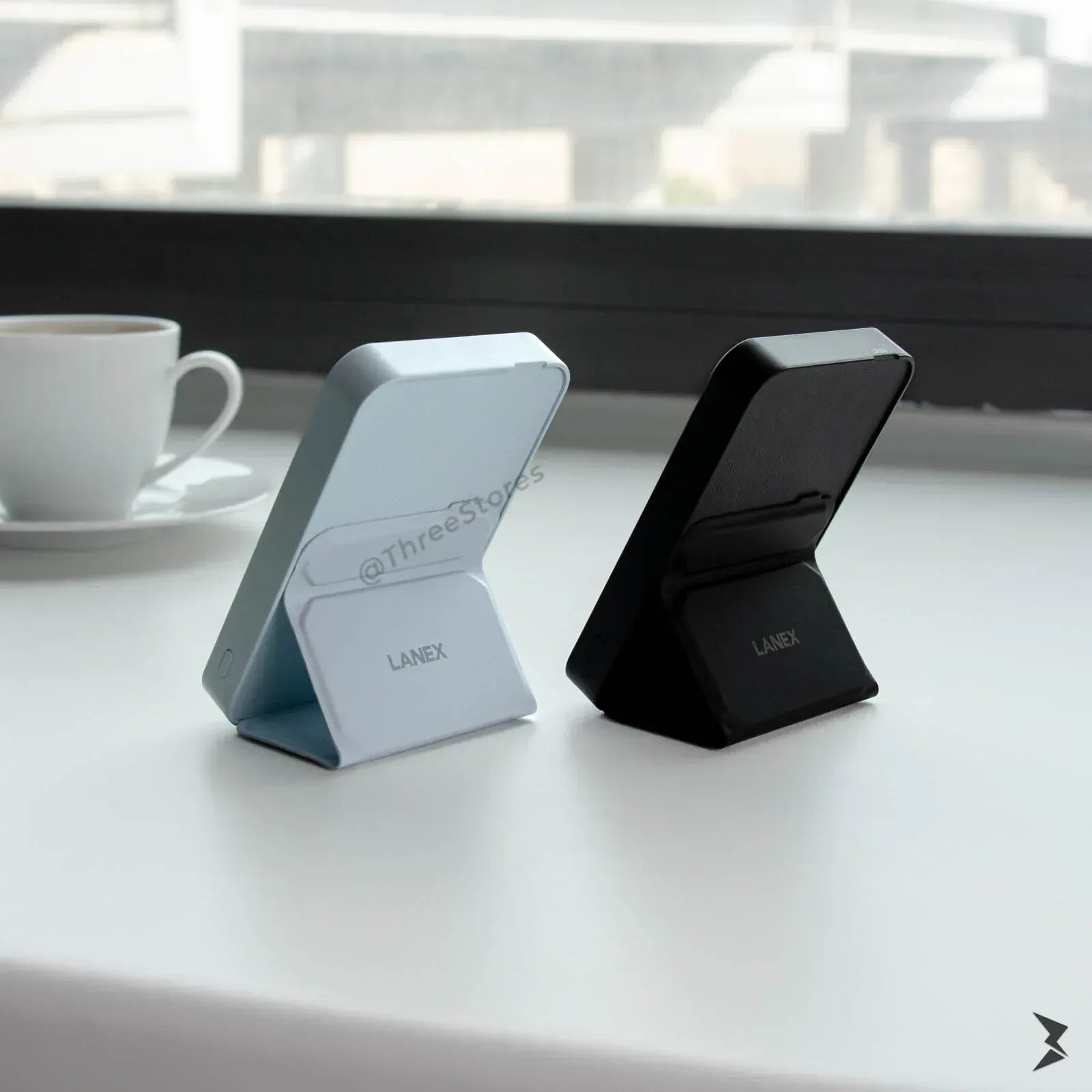 Lanex 3 in 1 Magnetic Wireless Power Bank 5000mAh Lp18 - Three