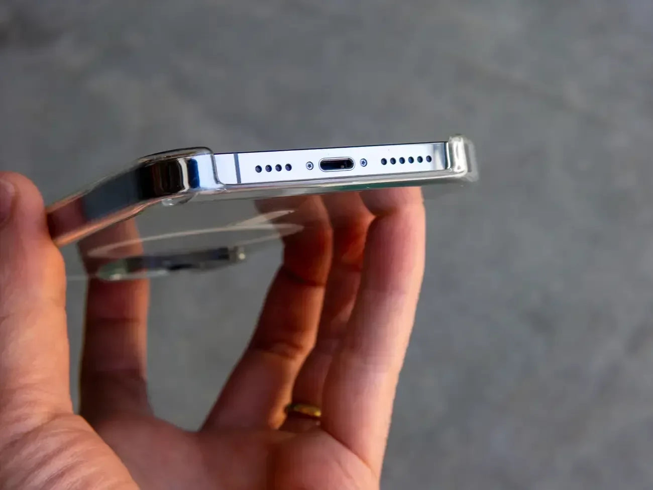 Transparent Hard Magsafe Case iPhone 12 Pro Max - Three