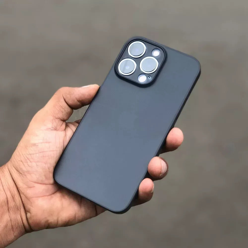 Raigor Inverse Carbon Case iPhone 13 Pro Max - Three