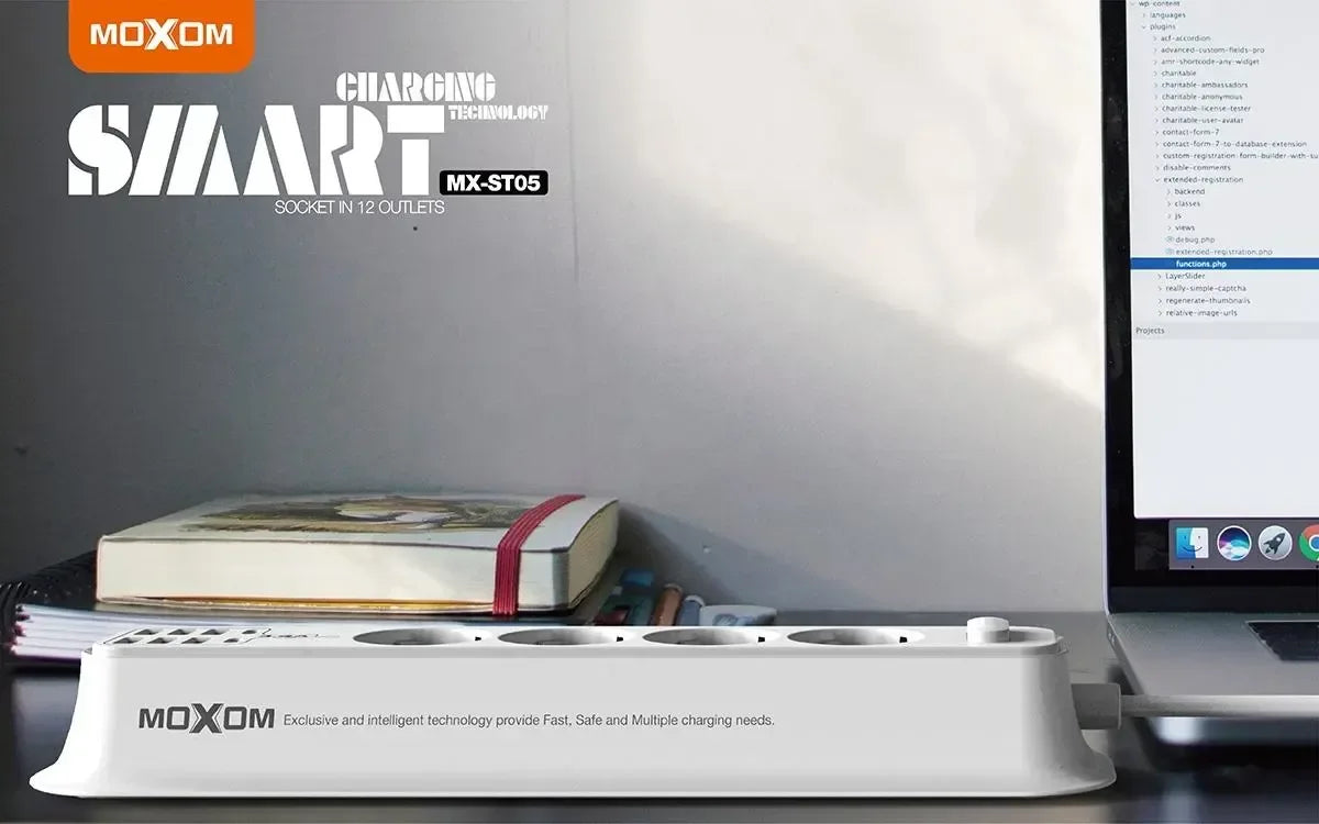 Moxom Power strip 12 in 1 MX-ST05 - Three