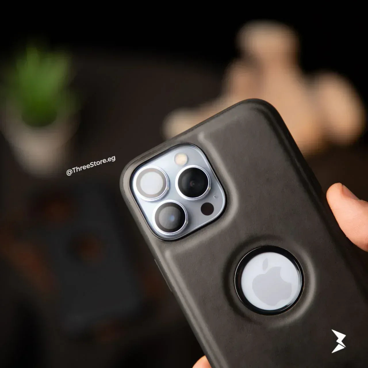 Puloka Leather Line Case iPhone 13 - Three